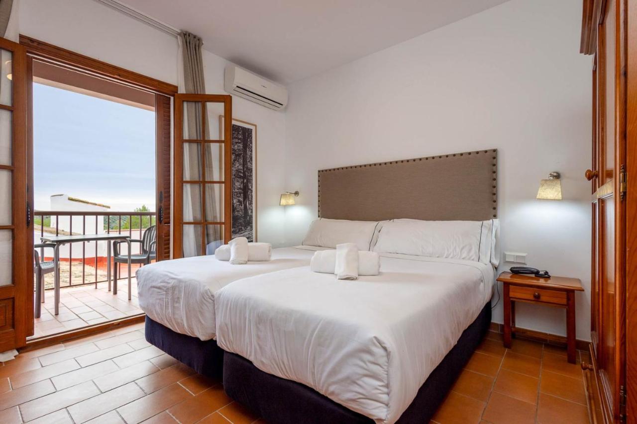 Hotel Tugasa Villa De Algar อัลการ์ ภายนอก รูปภาพ